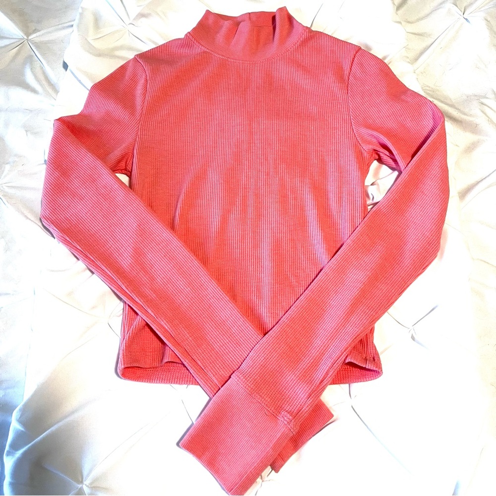 American Eagle Mock Neck Cropped Waffle Knit Shirt, Women’s Small, Excellent!